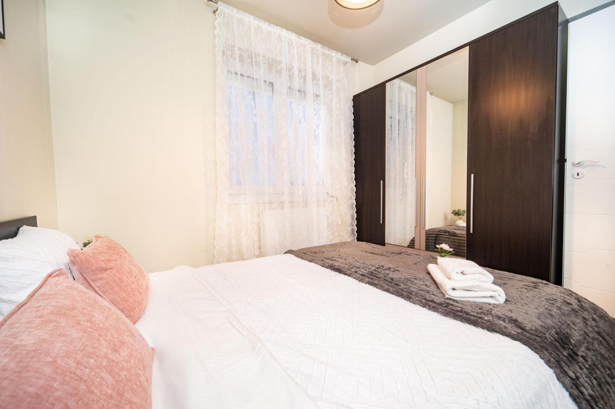 Central Elegant - Anastasia Apartment - By Openhouse Timişoara Exterior foto